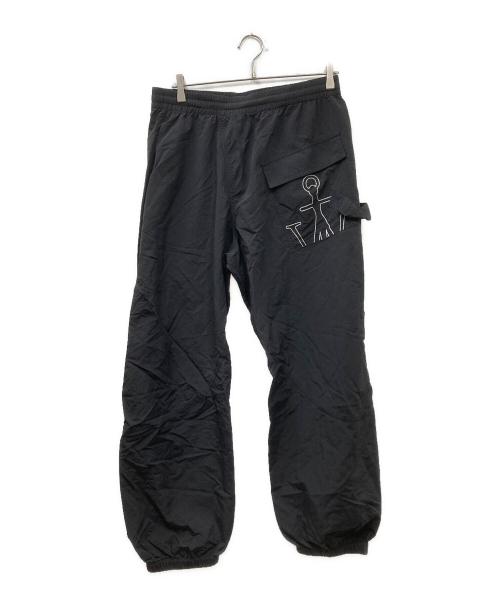 J.W.ANDERSON（ジェイダブリューアンダーソン）J.W.ANDERSON (ジェイダブリューアンダーソン) アンカーロゴ ツイスト パンツ ブラック サイズ:Sの古着・服飾アイテム