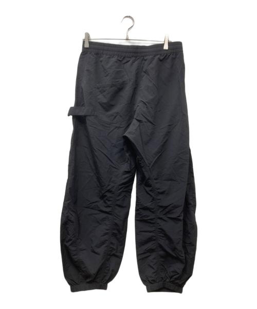 J.W.ANDERSON（ジェイダブリューアンダーソン）J.W.ANDERSON (ジェイダブリューアンダーソン) アンカーロゴ ツイスト パンツ ブラック サイズ:Sの古着・服飾アイテム