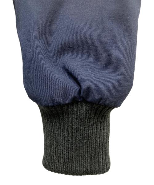 CANADA GOOSE（カナダグース）CANADA GOOSE (カナダグース) LABRADOR BOMBER  ダウンジャケット ネイビー サイズ:Sの古着・服飾アイテム