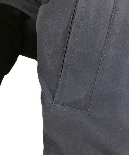 CANADA GOOSE（カナダグース）CANADA GOOSE (カナダグース) LABRADOR BOMBER  ダウンジャケット ネイビー サイズ:Sの古着・服飾アイテム