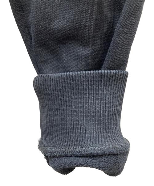 AMI Alexandre Mattiussi（アミアレクサンドルマテュッシ）AMI Alexandre Mattiussi (アミアレクサンドルマテュッシ) トリコロールロゴ刺繍スウェット ブラック サイズ:Lの古着・服飾アイテム