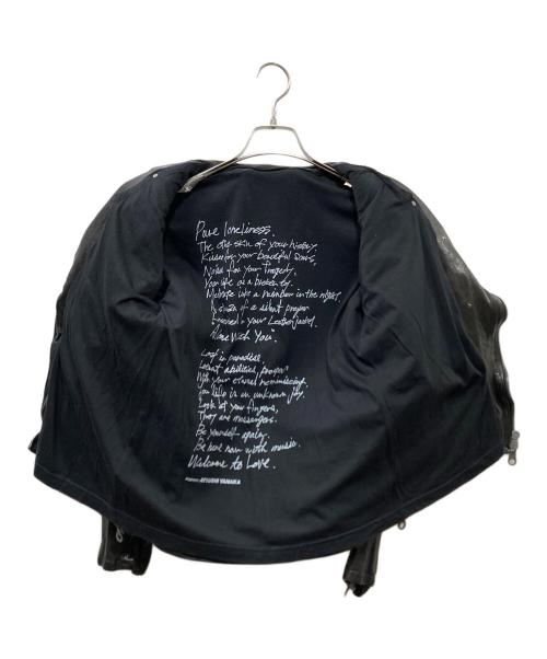 ISAMU KATAYAMA BACKLASH（イサムカタヤマ・バックラッシュ）ISAMU KATAYAMA BACKLASH (イサムカタヤマ・バックラッシュ) ジャパンダブルショルダータンニン製品染めWライダース ブラック サイズ:SIZE Mの古着・服飾アイテム