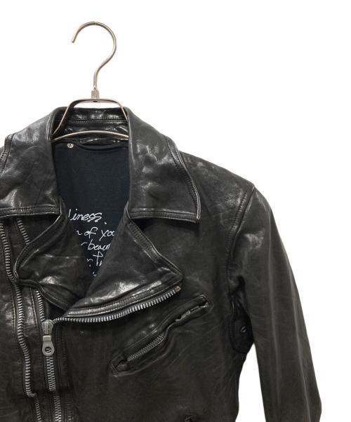 ISAMU KATAYAMA BACKLASH（イサムカタヤマ・バックラッシュ）ISAMU KATAYAMA BACKLASH (イサムカタヤマ・バックラッシュ) ジャパンダブルショルダータンニン製品染めWライダース ブラック サイズ:SIZE Mの古着・服飾アイテム