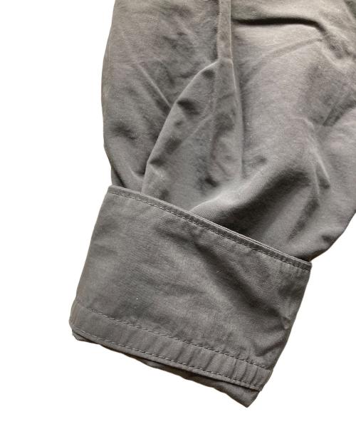 holiday（ホリデー）HOLIDAY (ホリデー) SUPPLEX NYLON BIG SHIRT 25102135 グレー サイズ:SIZE Freeの古着・服飾アイテム