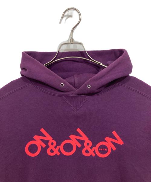 sacai（サカイ）sacai (サカイ) On＆On＆On Print Hoodie パープル サイズ:4の古着・服飾アイテム