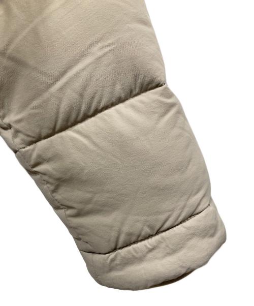 Tna（ティーネヌエー）Tna (ティーネヌエー) ダウンジャケット ベージュ サイズ:XSの古着・服飾アイテム