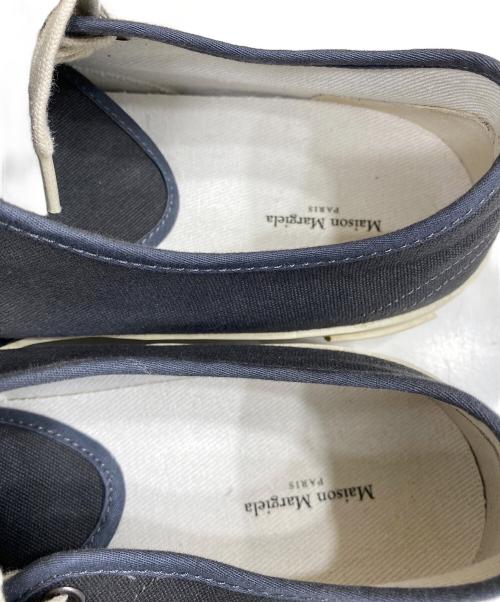 Maison Margiela（メゾンマルジェラ）Maison Margiela (メゾンマルジェラ) Side Lase Up Sneakers ローカットスニーカー ネイビー サイズ:SIZE 43の古着・服飾アイテム