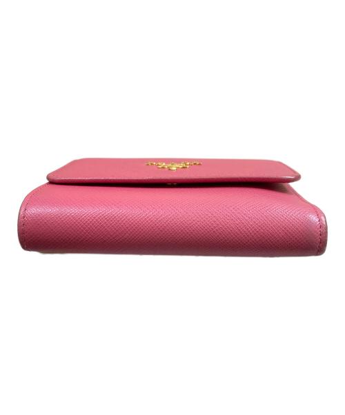 PRADA（プラダ）PRADA (プラダ) 三つ折り財布 コンパクトウォレット ピンク（PEONIA）の古着・服飾アイテム