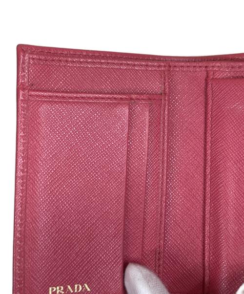 PRADA（プラダ）PRADA (プラダ) 三つ折り財布 コンパクトウォレット ピンク（PEONIA）の古着・服飾アイテム
