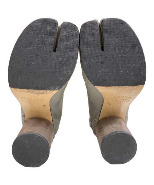 Maison Margiela（メゾンマルジェラ）Maison Margiela (メゾンマルジェラ) Tabi アンクルブーツ グレー サイズ:SIZE 38の古着・服飾アイテム