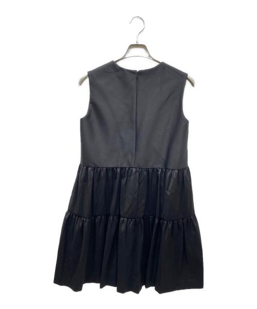 YOKO CHAN（ヨーコチャン）YOKO CHAN (ヨーコチャン) バックティアードドレス ノースリーブワンピース ブラック サイズ:SIZE 40の古着・服飾アイテム