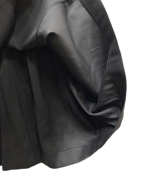 YOKO CHAN（ヨーコチャン）YOKO CHAN (ヨーコチャン) バックティアードドレス ノースリーブワンピース ブラック サイズ:SIZE 40の古着・服飾アイテム