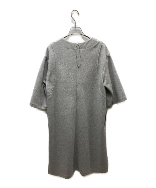 ADORE（アドーア）ADORE (アドーア) カットソーワンピース グレー サイズ:38 未使用品の古着・服飾アイテム