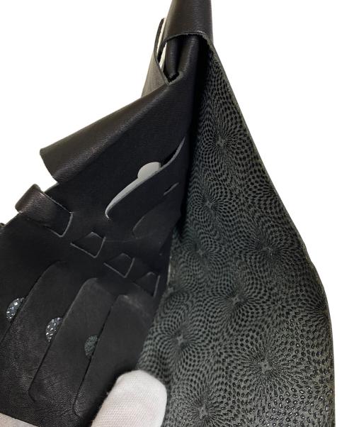 所作 shosa（ショサ）所作 shosa (ショサ) レザー3つ折り財布 ブラックの古着・服飾アイテム