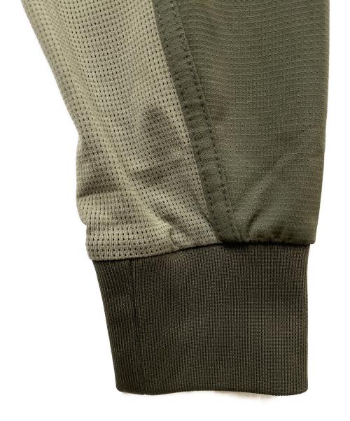 C.E（シーイー）C.E (シーイー) ロングスリーブカットソー グリーン サイズ:SIZE Mの古着・服飾アイテム