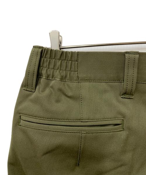 1piu1uguale3（ウノピュウノウグァーレトレ）1piu1uguale3 (ウノピュウノウグァーレトレ) イージースラックスパンツ グリーン サイズ:SIZE 4の古着・服飾アイテム