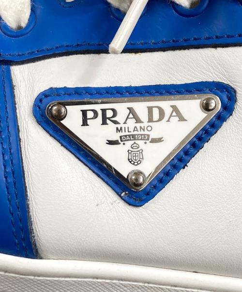 PRADA（プラダ）PRADA (プラダ) ダウンタウン ナッパレザー スニーカー ホワイト×ブルー サイズ:SIZE 7の古着・服飾アイテム