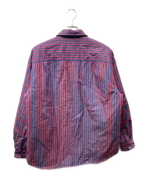 SUPREME（シュプリーム）Supreme (シュプリーム) MM6 Maison Margiela (エムエムシックスメゾンマルジェラ) Padded Shirt 中綿ストライプシャツ レッド×ネイビー サイズ:Sの古着・服飾アイテム