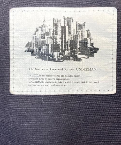 UNDERCOVER（アンダーカバー）UNDERCOVER (アンダーカバー) 11SS Underman Military Cargo Zipper Jacket アーカイブ ミリタリージャケット ブラック サイズ:1の古着・服飾アイテム
