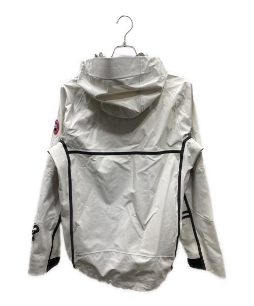 CANADA GOOSE（カナダグース）CANADA GOOSE (カナダグース) OCTOBERS VERY OWN(OVO) TIMBER SHELL x OVO シェルジャケット ホワイト サイズ:Mの古着・服飾アイテム