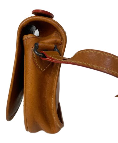 Jean Paul GAULTIER（ジャンポールゴルチェ）Jean Paul GAULTIER (ジャンポールゴルチェ) ワッペンデザイン フラップレザーショルダーバッグ ブラウンの古着・服飾アイテム