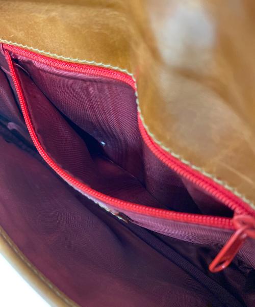 Jean Paul GAULTIER（ジャンポールゴルチェ）Jean Paul GAULTIER (ジャンポールゴルチェ) ワッペンデザイン フラップレザーショルダーバッグ ブラウンの古着・服飾アイテム