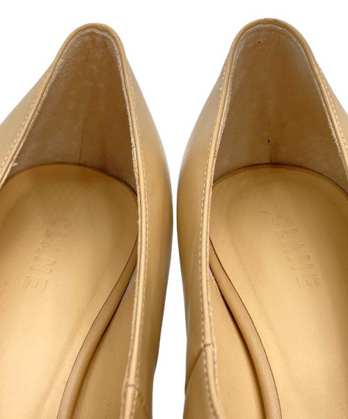 CLANE（クラネ）CLANE (クラネ) HEP ROUND CUT PUMPS  パンプス ベージュ サイズ:SIZE 38の古着・服飾アイテム