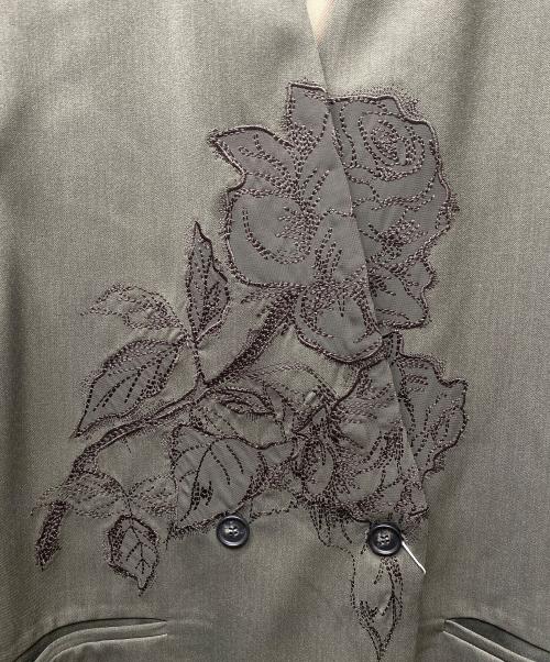 Ameri（アメリ）AMERI (アメリ) ROSE EMBROIDERY JACKET テーラードジャケット カーキ サイズ:SIZE Mの古着・服飾アイテム