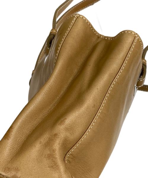 PRADA（プラダ）PRADA (プラダ) プレートデザイン レザーハンドバッグ ベージュの古着・服飾アイテム