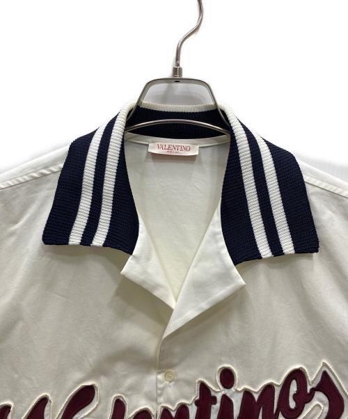 VALENTINO（ヴァレンティノ）VALENTINO (ヴァレンティノ) Logo Short-Sleeve Shirt /ロゴ刺繍シャツ ホワイト サイズ:46の古着・服飾アイテム
