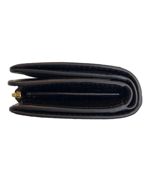 MARC JACOBS（マークジェイコブズ）MARC JACOBS (マークジェイコブズ) TRINKET PRINTED UTILITY SNAPSHOT MINI COMPACT WALLET/2つ折り財布 ネイビーの古着・服飾アイテム