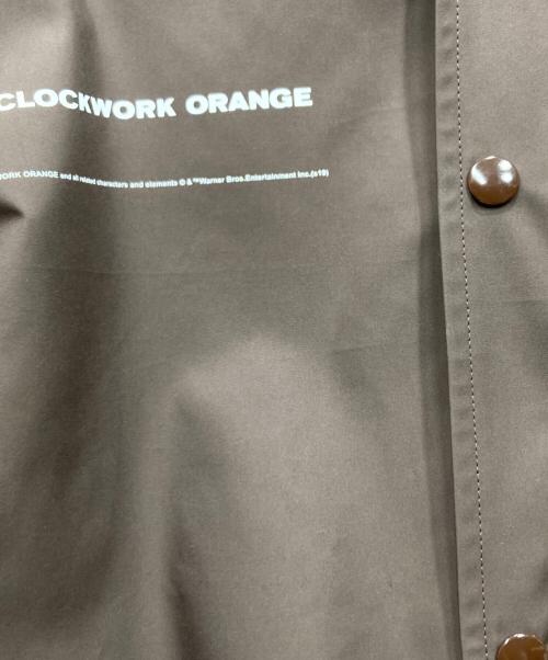 UNDERCOVER（アンダーカバー）UNDERCOVER (アンダーカバー) プリントフーデットコート ブラウン サイズ:2の古着・服飾アイテム