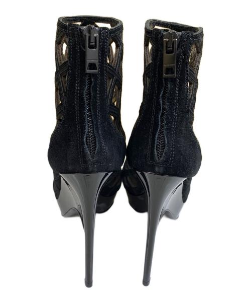 BURBERRY（バーバリー）BURBERRY (バーバリー) スウェードブーティ ブラック サイズ:SIZE 36 1/2の古着・服飾アイテム