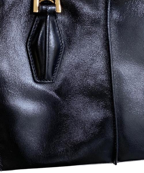 TOD'S（トッズ）TOD'S (トッズ) D-STYLING BAULETTO PICCOLO ハンドバッグ ブラックの古着・服飾アイテム