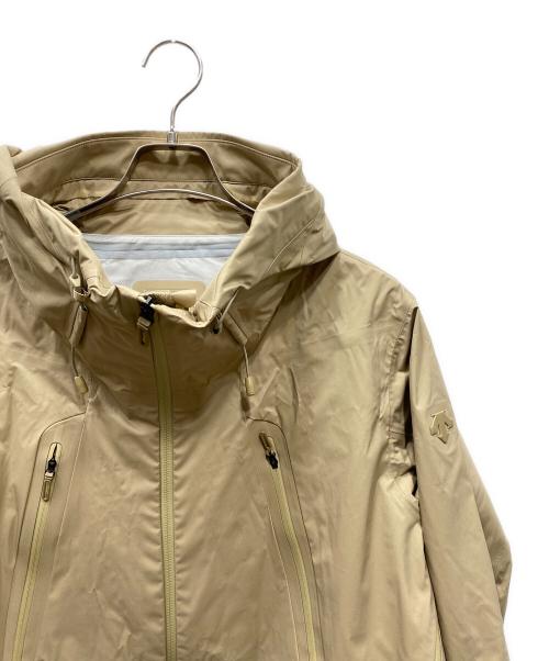 DESCENTE（デサント）DESCENTE (デサント) HARDSHELLJACKET/ハードシェルジャケット ベージュ サイズ:Ｍの古着・服飾アイテム