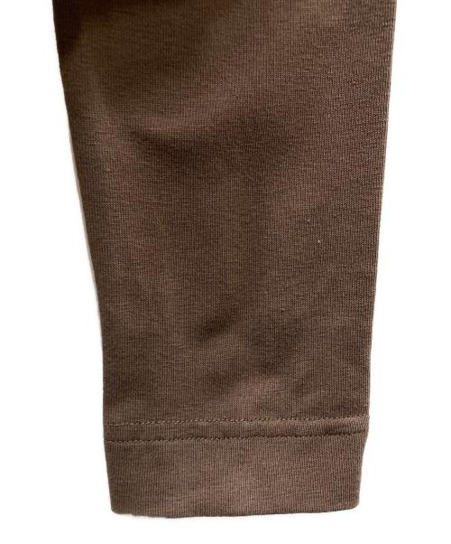 jacquemus（ジャックムス）jacquemus (ジャックムス) ロングスリーブカットソー LE GROS GRAIN T-SHIRT ブラウン サイズ:XSの古着・服飾アイテム