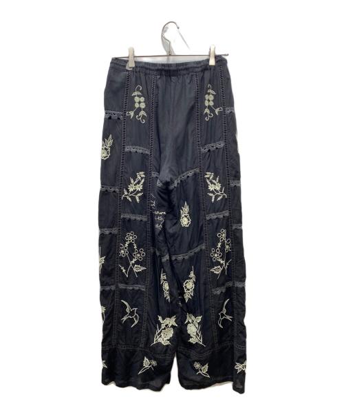 TODAYFUL（トゥデイフル）TODAYFUL (トゥデイフル) Embroidery Patchwork Trousers エンブロイダリーパッチワークトラウザーズ ブラック サイズ:38の古着・服飾アイテム