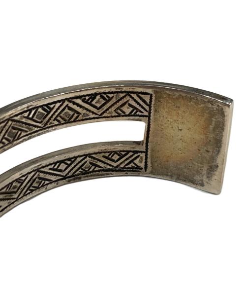 トゥアレグ族（トゥアレグ シルバー）トゥアレグ族 (トゥアレグ シルバー) 925 H型 トゥアレグ バングル シルバー サイズ:なしの古着・服飾アイテム