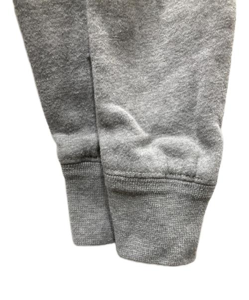 MONCLER（モンクレール）MONCLER (モンクレール) MAGLIA ビックワッペン付き ヴィラーゴスリーブ クルーネックスウェット グレー サイズ:Mの古着・服飾アイテム