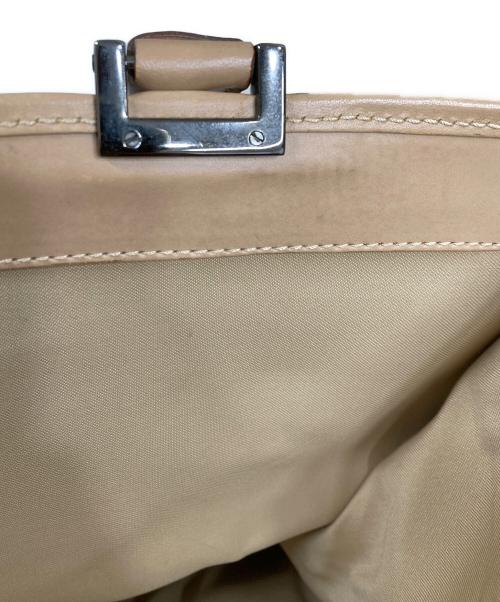 GUCCI（グッチ）GUCCI (グッチ) トートバッグ アイボリーの古着・服飾アイテム