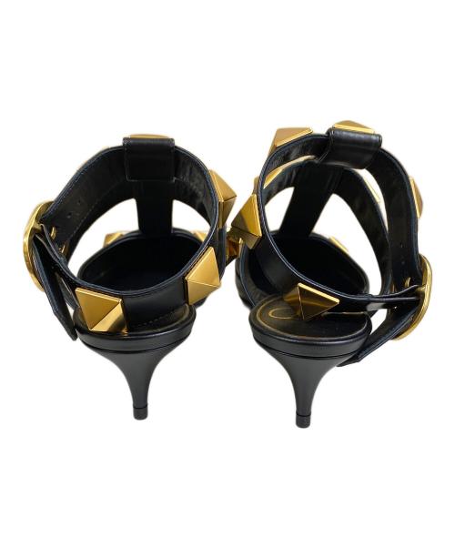 VALENTINO（ヴァレンティノ）VALENTINO (ヴァレンティノ) ガラヴァーニ ローマンスタッズ パンプス ブラック×ゴールド サイズ:SIZE 37の古着・服飾アイテム