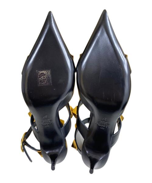 VALENTINO（ヴァレンティノ）VALENTINO (ヴァレンティノ) ガラヴァーニ ローマンスタッズ パンプス ブラック×ゴールド サイズ:SIZE 37の古着・服飾アイテム