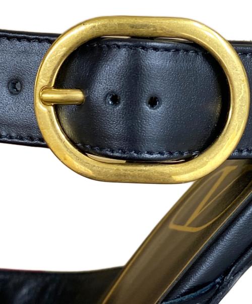 VALENTINO（ヴァレンティノ）VALENTINO (ヴァレンティノ) ガラヴァーニ ローマンスタッズ パンプス ブラック×ゴールド サイズ:SIZE 37の古着・服飾アイテム