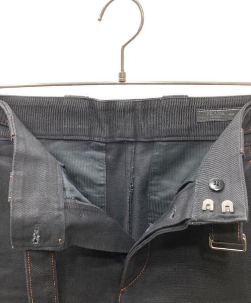 PRADA（プラダ）PRADA (プラダ) ステッチデザインパンツ ブラック×オレンジ サイズ:44の古着・服飾アイテム