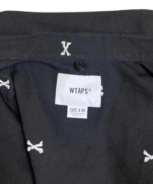 WTAPS（ダブルタップス）WTAPS (ダブルタップス) JUNGLE 01 LS COTTON OXFORD TEXTILEILE/クロスボーン刺繍 ジャングルシャツ ブラック サイズ:03の古着・服飾アイテム