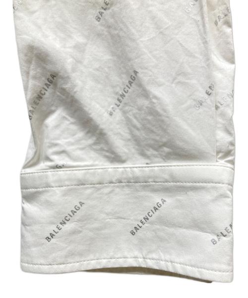 BALENCIAGA（バレンシアガ）BALENCIAGA (バレンシアガ) Logo-printed shirt ロゴプリントシャツ ホワイト サイズ:SIZE 40の古着・服飾アイテム