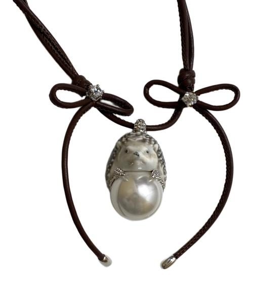 YVMIN（イヴミン）YVMIN (イヴミン) ウッドヘッジホッグ パールネックレス ブラウンの古着・服飾アイテム