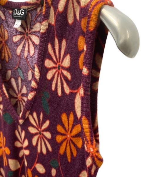 D&G DOLCE & GABBANA（ディーアンドジー ドルチェ＆ガッバーナ）D&G DOLCE & GABBANA (ディーアンドジー ドルチェ＆ガッバーナ) アーカイブ レトロ フラワー ニットベスト パープル×オレンジ サイズ:Sの古着・服飾アイテム