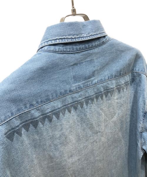 Liberaiders（リベレイダース）Liberaiders (リベレイダース) TRIBAL DENIM SHIRT BLUE デニムシャツ ブルー サイズ:SIZE XLの古着・服飾アイテム