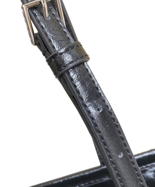 CHARLES & KEITH（チャールズアンドキース）CHARLES & KEITH (チャールズアンドキース) ノアン イーロンゲイティハンドル ショルダーバッグ ブラックの古着・服飾アイテム